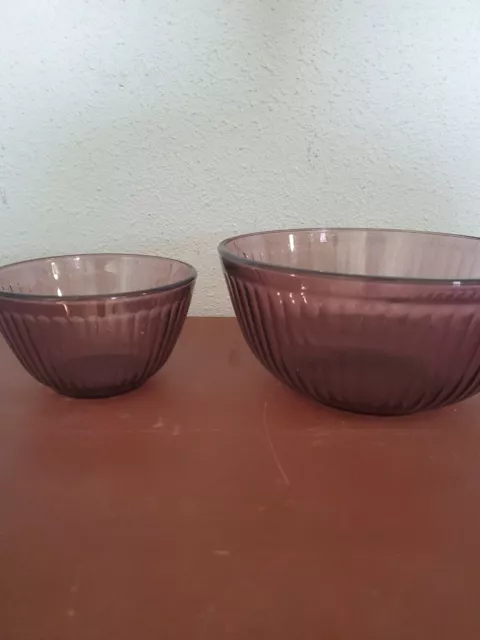 Set of 2 Pyrex Cranberry Ribbed Mixing Bowls- 7401-S 3 Cup & 7401-S 10 Cup