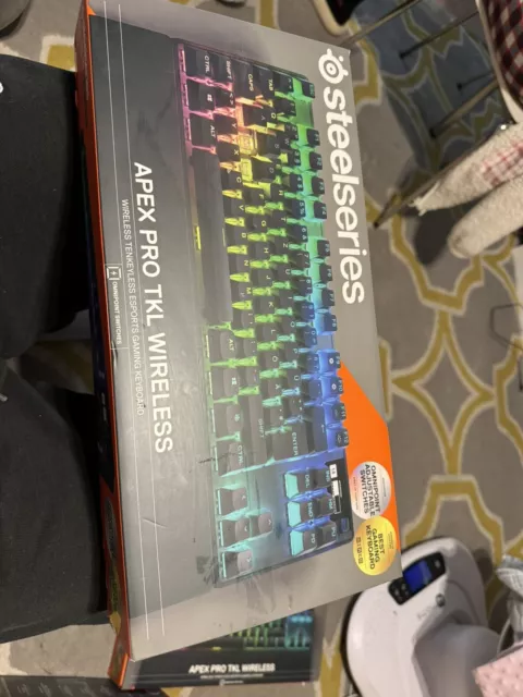 SteelSeries Apex Pro TKL Wireless Omnipoint  Switch Compact 64866. 2023.
