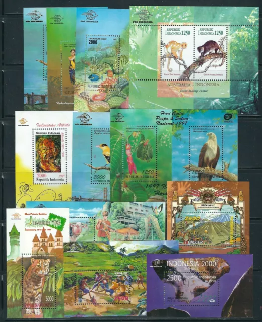 Indonésie Environ Late 1990s 13 Différents Souv Feuilles Animaux Thème Etc VF