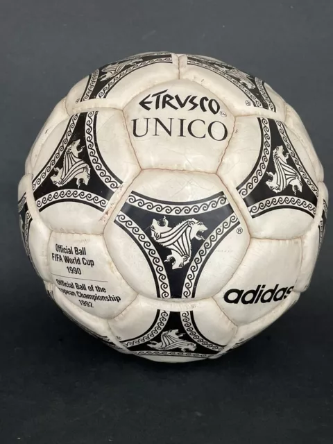 Adidas OMB Tango ETRUSCO UNICO LFP. UEFA Euro 1992. Official La Liga ball 2