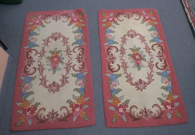 Vintage Pair of 2 Vintage Handmade American Hooked Rug 2'6 x 4'6 Vintage Pair of 2 Vintage Handmade American Hooked Rug 2'6 x 4'6