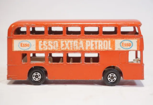 Matchbox Series No. 74 by Lesney Daimler Bus rot Esso Extra Patrol rot