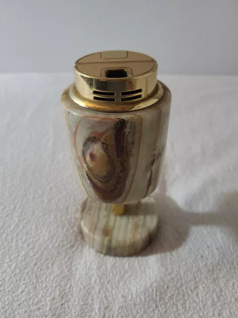 Briquet de table ancien avec support en Onyx Marbre marque SAROME