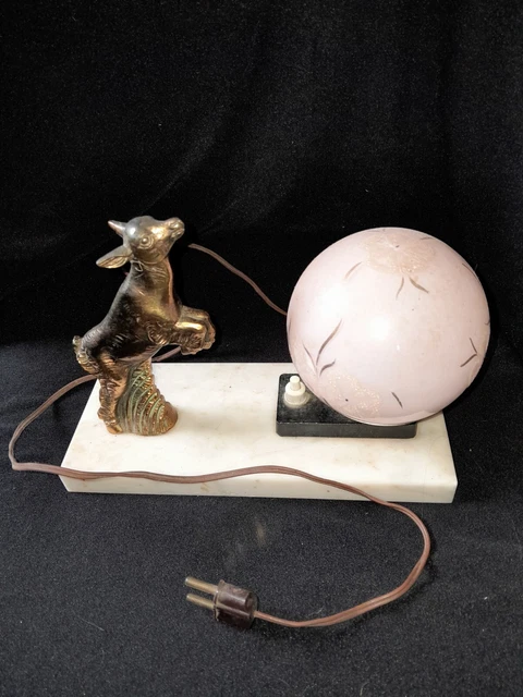 ANCIENNE GRANDE LAMPE a pétrole art nouveau fleurs marbre et régule