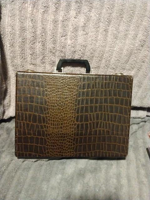 Vintage  Poker Set Case  Chips and 2 Decks Of Playing Cards Wood Drawers