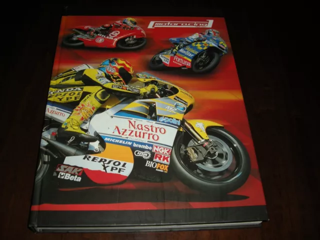 Yamaha Vr46 Book Libro " Motoracing News 2001 " Nuovo -New