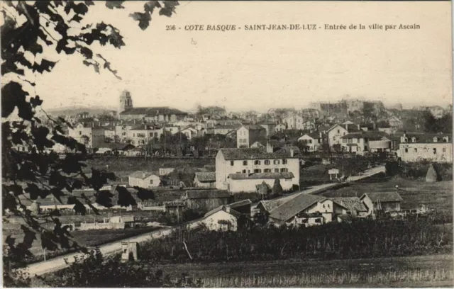 CPA AK Saint Jean de Luz Entree de la ville par Ascain FRANCE (1131939)