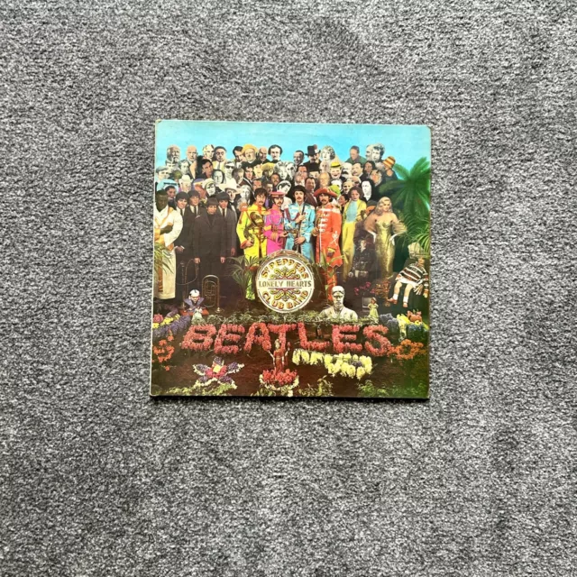 The Beatles Sgt. Peppers Lonely Hearts Club Band Album 12" Vinyl 1967 Mono