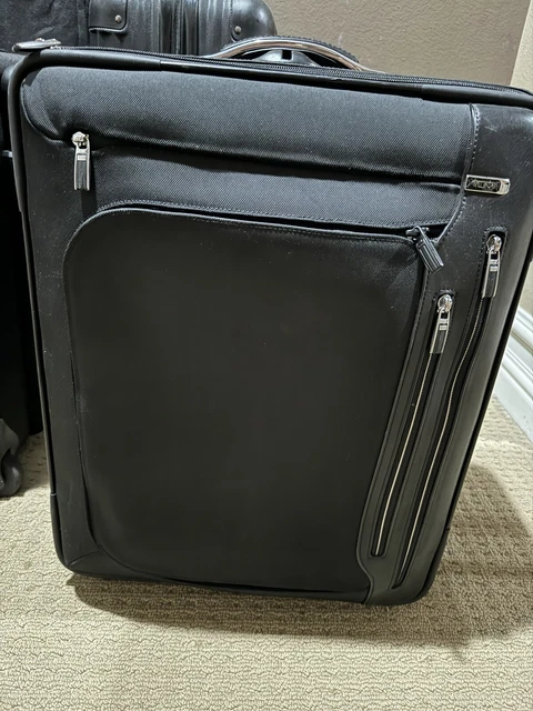 Tumi - Arrive – “Heathrow” Continental Carry-On - Black 25021D