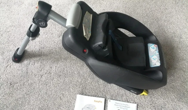 Maxi-Cosi Easybase 2 Cabriofix Isofix Baby Car Seat Base