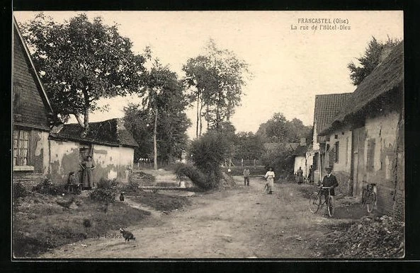 CPA Francastel, La rue de l´Hotel-Dieu