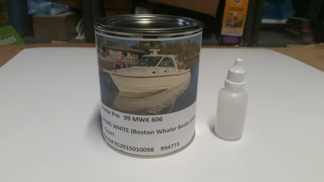 White gelcoat repair kit (Boston Whaler) without wax & with hardner 1Gallon