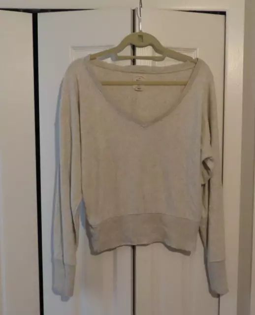 Womens BillaBong v-neck long sleeve top S