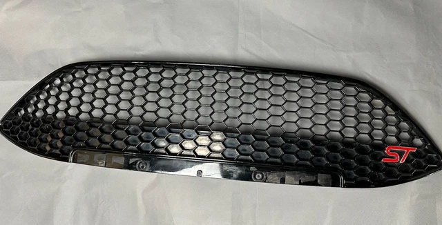 FORD FIESTA MK8 St-Line 2022-2023 Genuine Front Bumper C8L6G Ff-1943