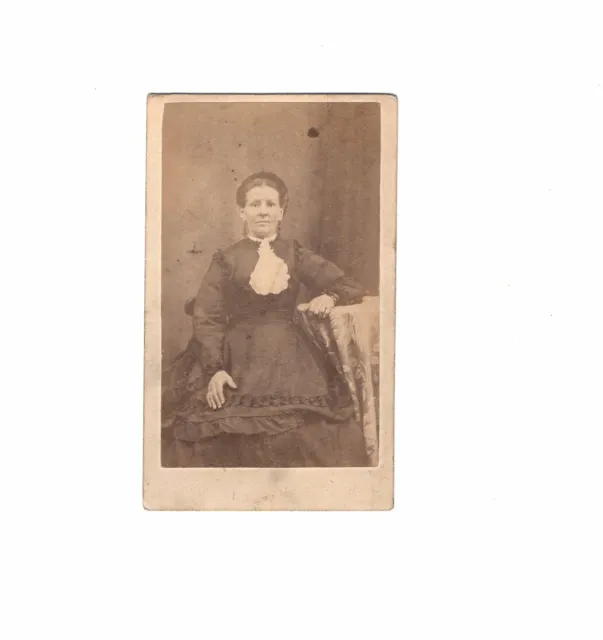 CDV Foto Feine Dame - um 1870
