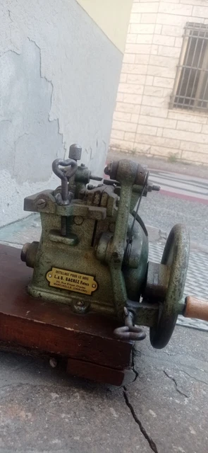 Dispositivo Regolazione Seghe A Nastro