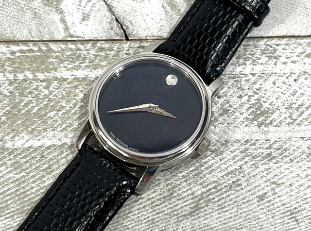 Orologio formale analogico Movado da donna cassa argento quadrante nero fatto in Svizzera 27 mm