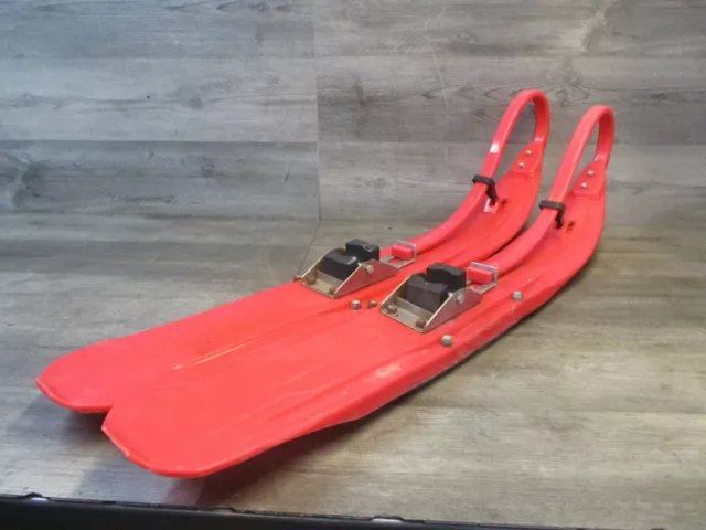 02 2002 Skidoo MXZ Summit 800 Snowmobile simmons Red Plastic Skis Skags Loops 02 2002 Skidoo MXZ Summit 800 Snowmobile simmons Red Plastic Skis Skags Loops