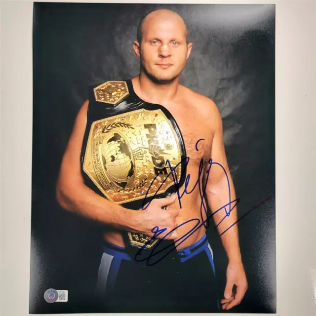 Fedor Emelianenko signed 11x14 Photo #2 UFC MMA autograph ~ Beckett BAS Holo