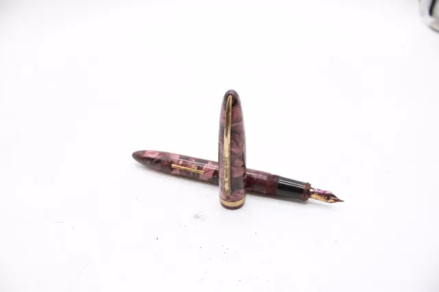 F Vintage Mentmore 14K Gold Nib Red Marble Fountain Pen