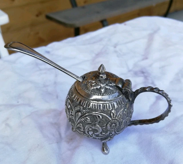 Saliere metal argenté 19ème siècle /Silver plated salt shaker/art de la table
