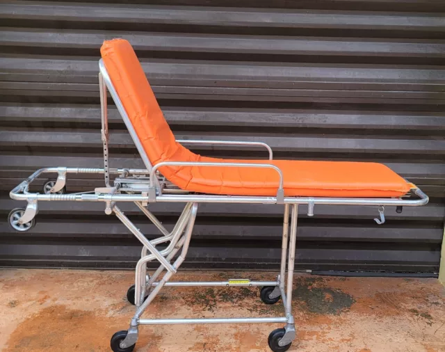 Ferno Ambulance Stretcher Cot Gurney Patient Transport EXCELLENT CONDITION NICE