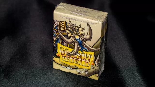 Dragon Shield japanische kleine Größe Kartenhüllen MATT 60er-Pack Yugioh BRANDNEU