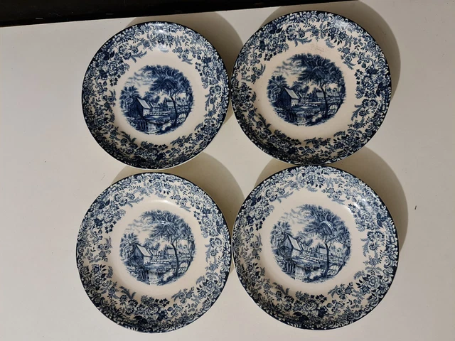 4 anciennes petites assiettes creuses en faïence fine par Johnson Bros - XXe