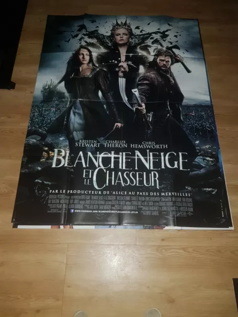 Affiche de cinéma d'époque du film: BLANCHE NEIGE ET LE CHASSEUR 2012(120x160cm)