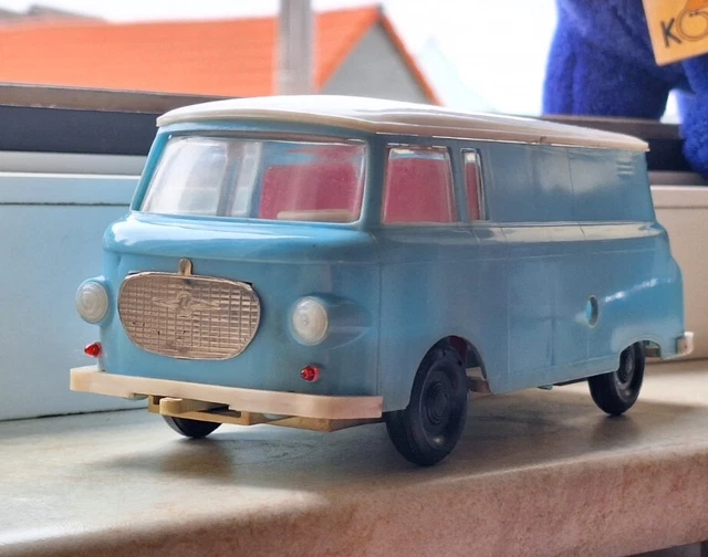 Shop für gebrauchte Modellautos - Barkas B 1000 Kleinbus