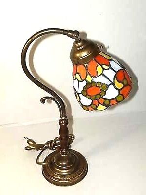 Lampada da tavolo in ottone brunito con vetro Tiffany abat-jour FIORI ARANCIO 2