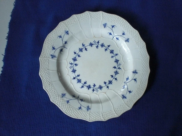Belle Ancienn Assiette Faïence Marque St Amand Les Eaux Barbeau Décor Fleurs