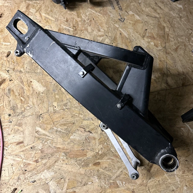 Suzuki GSXR 1000 K1 K2 Black Braced Swing Arm Swingarm Swinger Streetfighter #2
