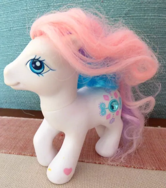 G3 Gen 3 MLP Hasbro My Little Pony GEMA PRECIOSA Rizado Pastel Cabello Azul Piedra Preciosa