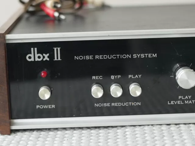Réducteur de bruit  pour cassette  DBX II  mod 122    Tape noise DBX II  mod 122 2