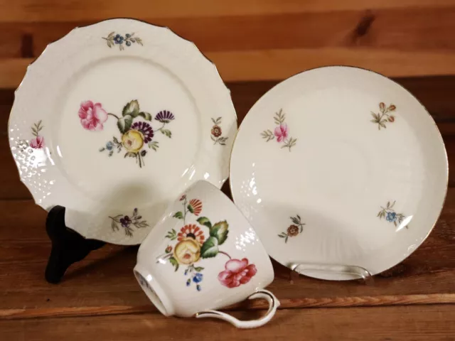 Royal Copenhagen Frijsenborg 910-1870 3tlg. Kaffeegedeck mit 1626 Teller 15#R