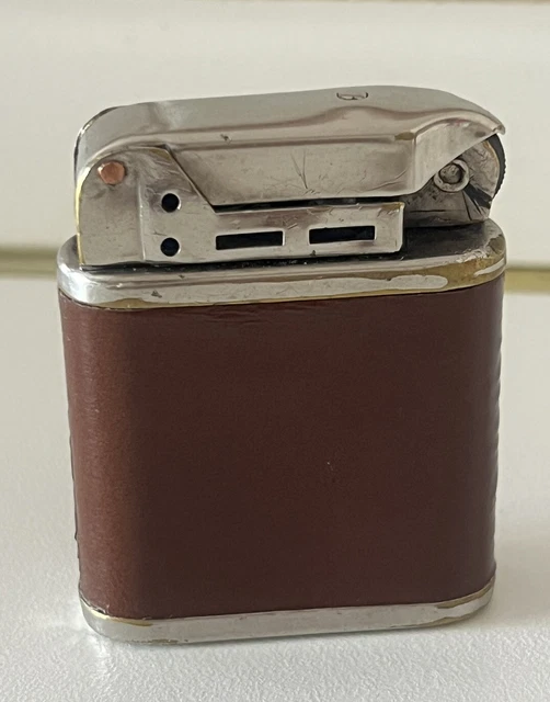 BEATTIE JET accendino, petrol lighter del 1939 fodera pelle FUNZIONA DA CARICARE