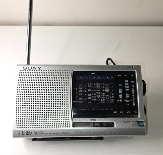 SONY ICF-SW11 9 Band FM AM Shortwave Radio Portable AM / FM Silver