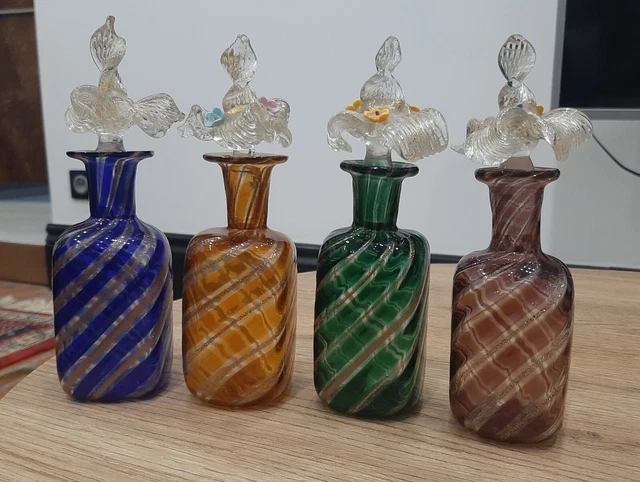 Flacon ancien à parfum en verre taillé rose - Collection