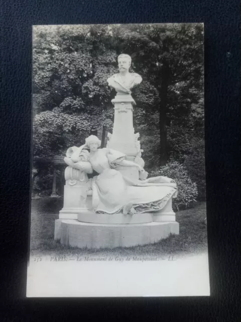Cpa Paris Le Monument De Guy De Maupassant
