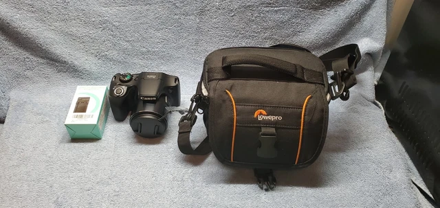 Olympus OMG 35mm Film Camera with Zuiko 50mm lens 1:1.8 Auto-S  charger and bag