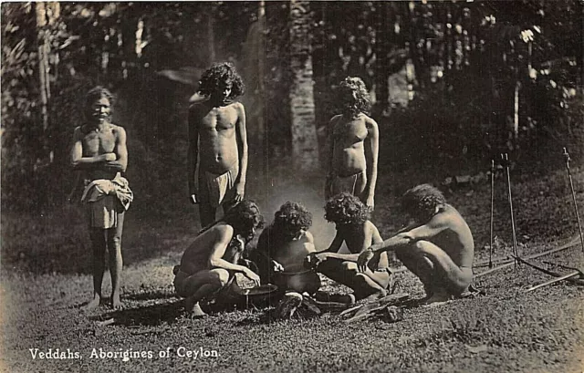 Postcard Ceylon - Ethnic - The Veddahs Aborigines