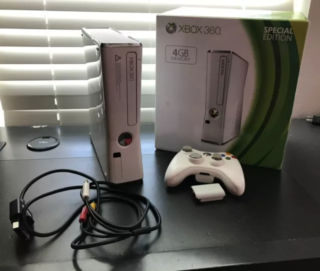 Microsoft Xbox 360 Slim System With 4GB Memory White Very Good 9Z