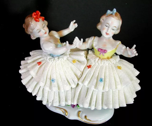 Porzellan-Figur Unterweissbach 1880 Statuette  Mädchen Rüschenkleid Kinder Tanz