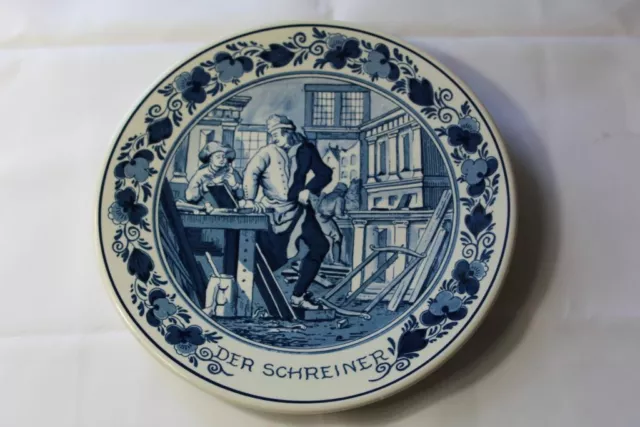 D4 / El Carpintero,Antiguo Motivo Plato - Placa de Pared - Frebal A. G.