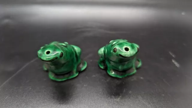 Vintage Green Frog Salt And Pepper Shakers