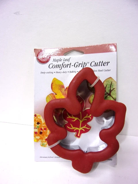 2000 New on Card Heavy Duty Deep Cutting Comfort Grip Cookie Cutter Maple Leaf