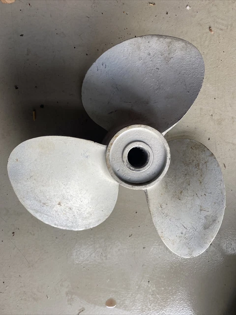 Volvo Penta 15x17 LH Prop