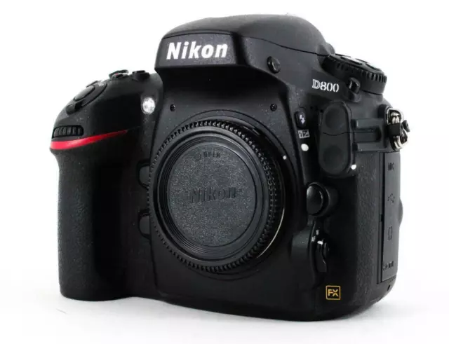 Nikon D800 36.3 MP CMOS FX-Format DSLR Camera (Body Only) 3515 actuations
