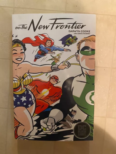 DC: The New Frontier (DC Black Label Edition) - Paperback - GOOD